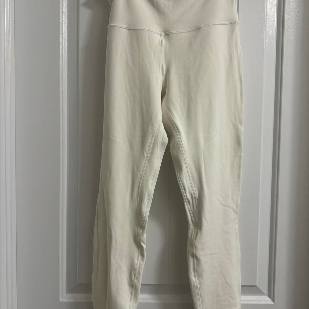 White High-Waisted Leggings